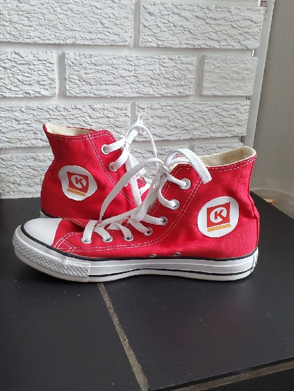 Unisex Converse All Star Red and White Circle K High-Top Sneakers Sz 5.5 Or 7.5